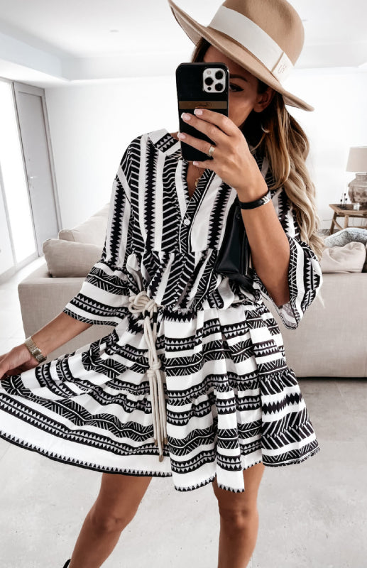 Women's Mid Sleeve Geometric Print Dress