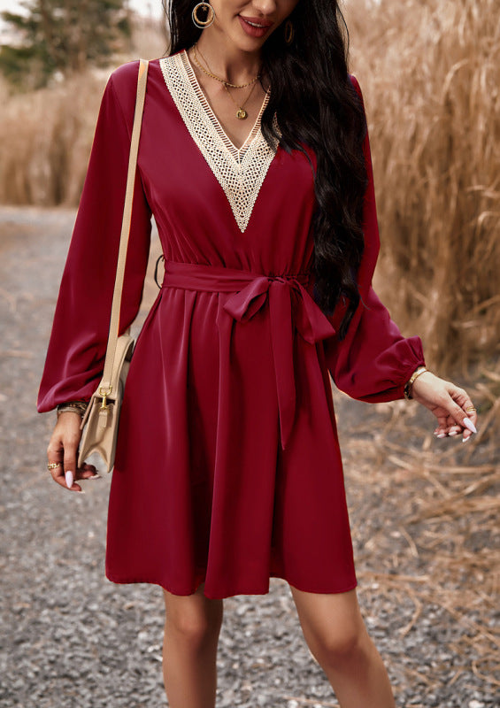 Women's elegant V-neck long-sleeved dress